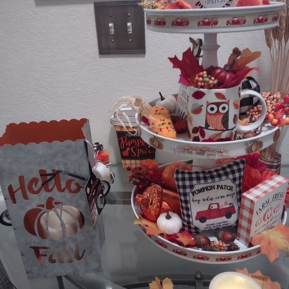 Hello Fall 🎃 lantern - Picture 8 of 10